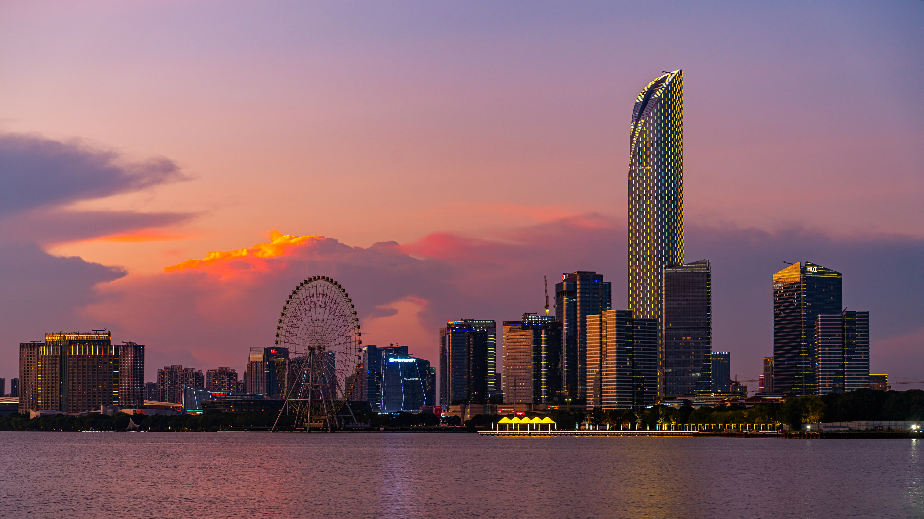 金鸡湖