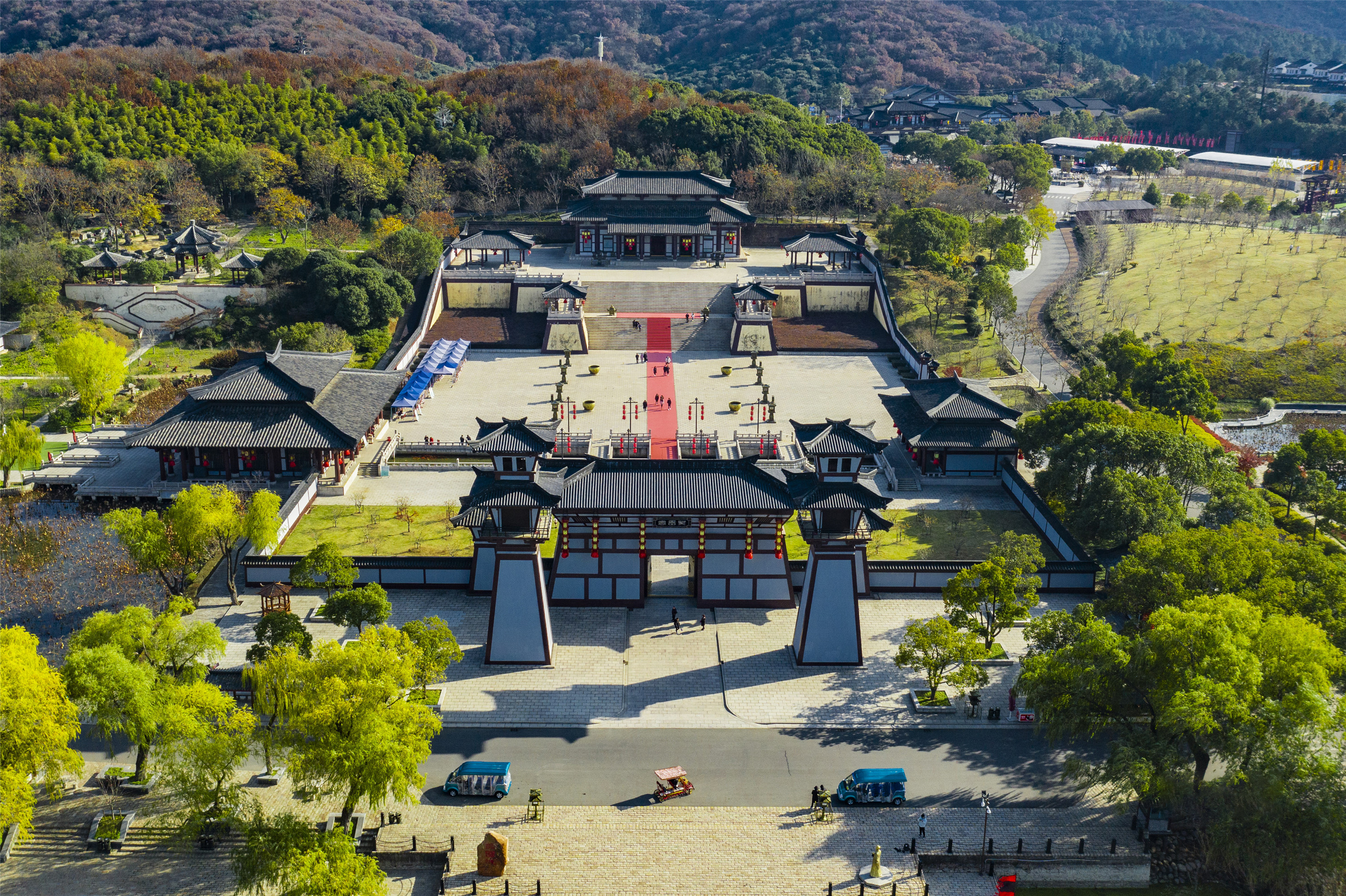 无锡影视基地三国水浒城景区