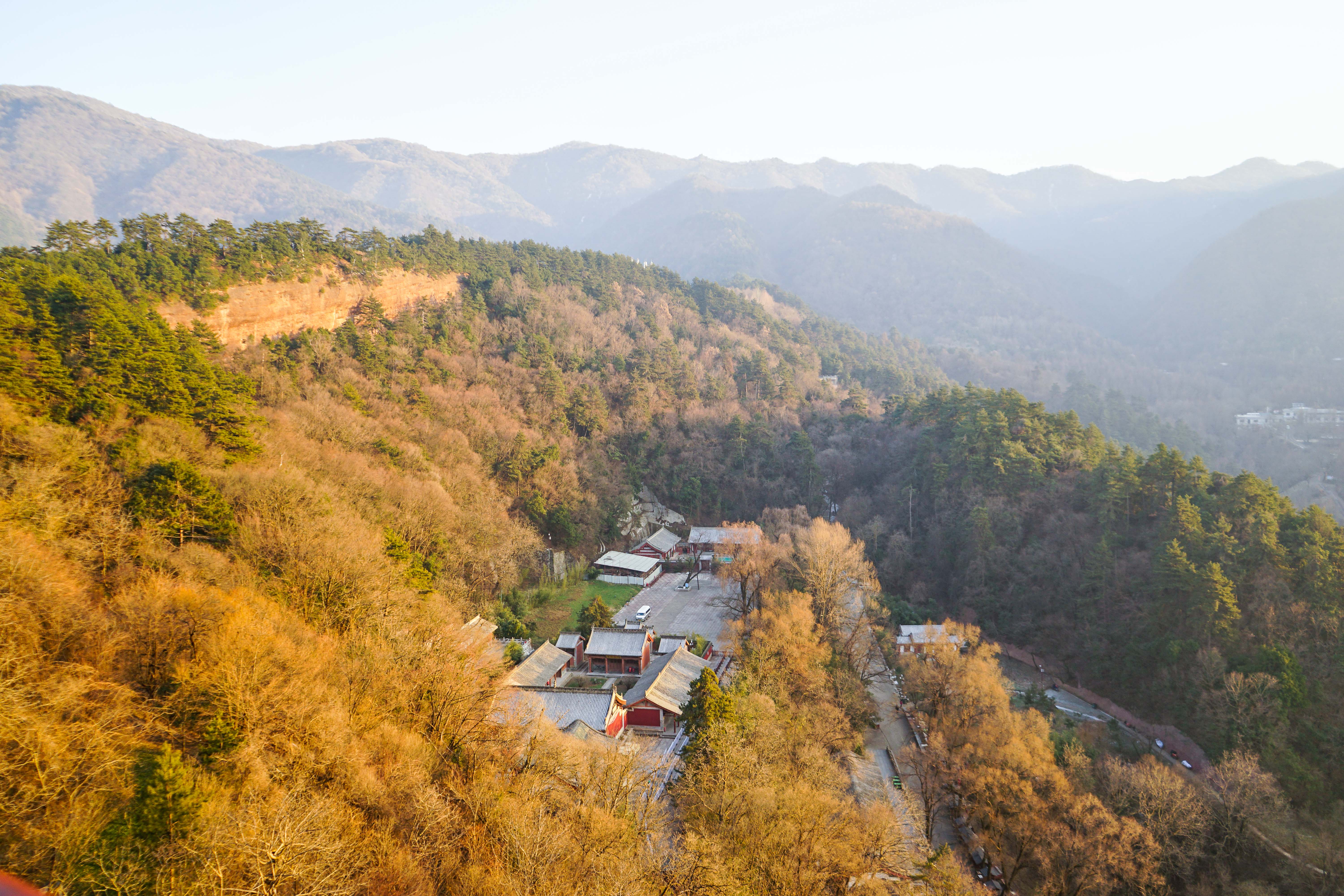 麦积山
