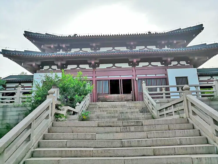 八公山
