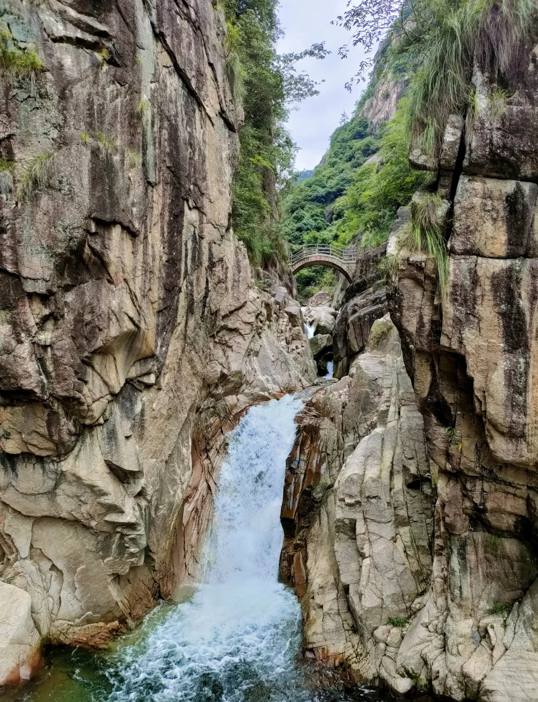 鄣山大峡谷